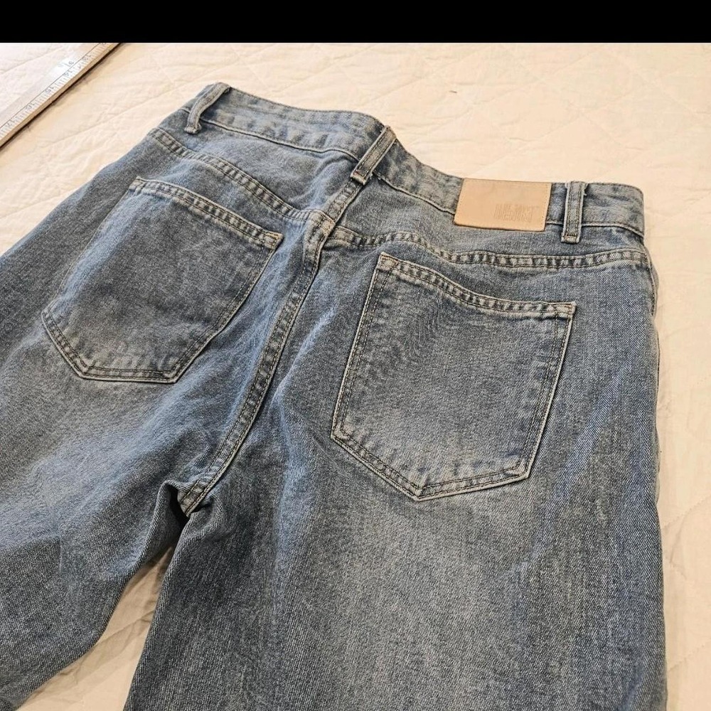 Blue Savvy High Rise Mom Jeans Light Wash Distressed Size 9/29 Juniors - Picture 3 of 8